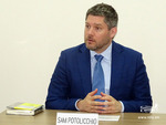 Sam Potolicchio talks about public speaking at the Diplomatic School